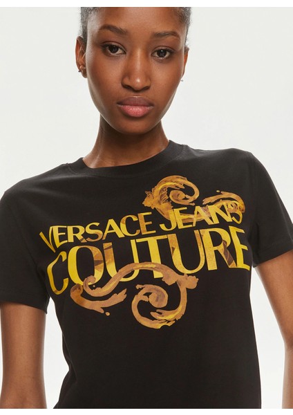 Versace Jeans Couture Yuvarlak Yaka Baskılı Beyaz Kadın T-Shirt 76HAHG00