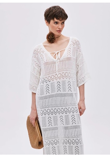 V Yaka Ajurlu Ekru Midi Kadın Elbise Ekru Ajurlu Oversize Triko Elbise fiyatları