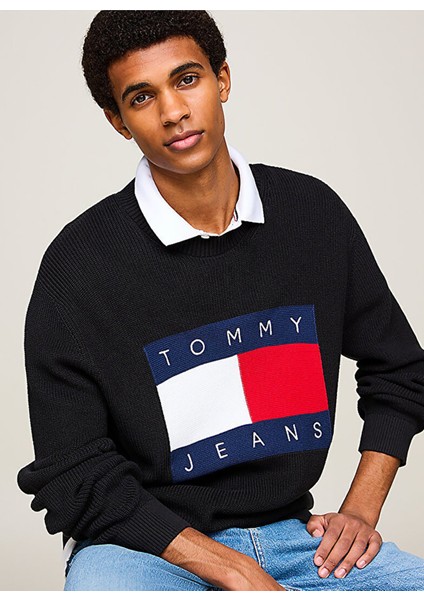 Tommy Jeans Bisiklet Yaka Regular Fit Baskılı Siyah Erkek Kazak DM0DM19186BDS Reg Dna Flag Sweater