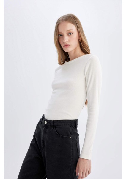 Slim Fit Dar Kesim Bisiklet Yaka Fitilli Kaşkorse Basic Düz Uzun Kollu Tişört C7516AX24AU fırsatları