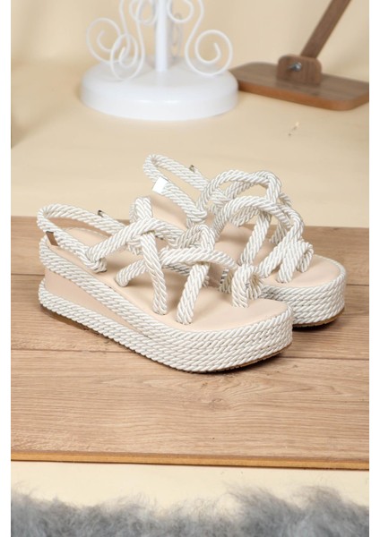 Parmak Arası Halat Ipli Sandalet Krem fiyatları