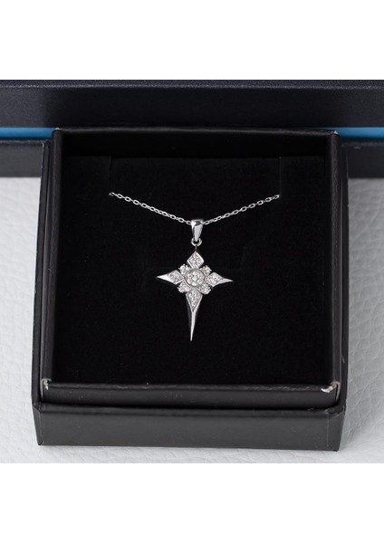 Kutup Yıldızı Model Zirkon Taşlı 925 Ayar Gümüş Kadın Kolye modelleri