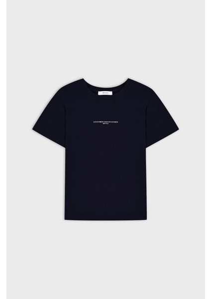 Minimal Baskılı Basic Tişört