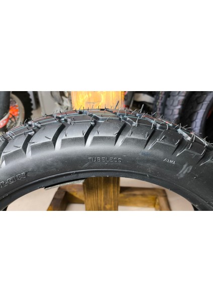 Golden Star Goldenstar 130/80-18 Tubeless Arka Lastik Xr63. Stok Kodu 1026