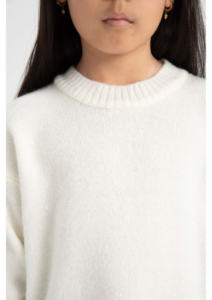 Kız Çocuk Ekru Standart Fit Bisiklet Yaka Basic Düz Triko Kazak C6908A824AU indirimleri