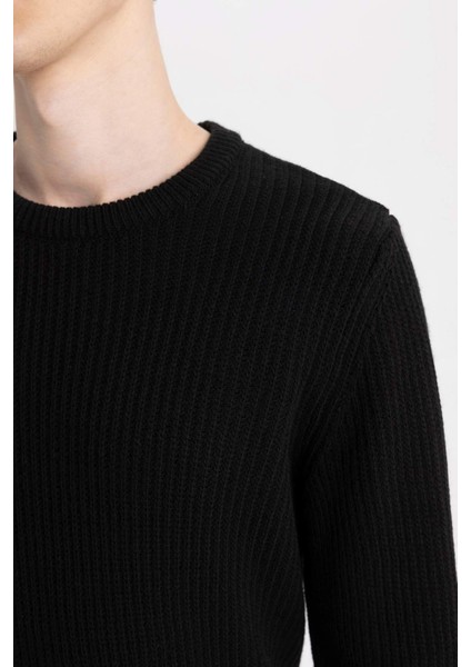 Standart Fit Normal Kesim Bisiklet Yaka Dokulu Triko Kazak C8814AX24WN indirimleri