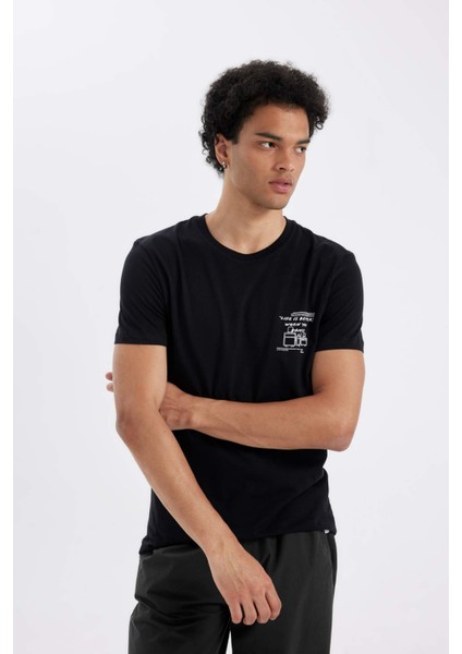 %100 Pamuk Siyah Slim Fit Dar Kesim Bisiklet Yaka Baskılı Kısa Kollu Tişört C2132AX24AU