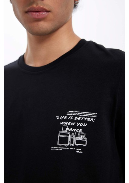 %100 Pamuk Siyah Slim Fit Dar Kesim Bisiklet Yaka Baskılı Kısa Kollu Tişört C2132AX24AU