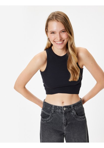 Crop Fitilli Atlet Asimetrik Kesim Bisiklet Yaka
