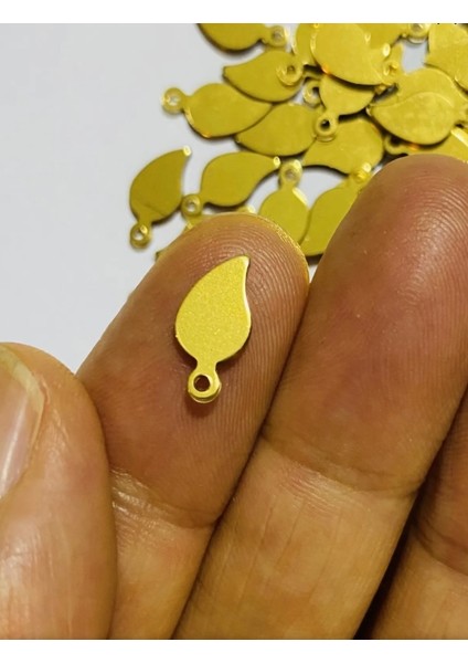 Küçük Düz Yaprak Gold Pleksi Kalın Pul. 20GR fırsatları