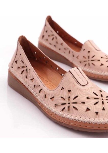 24197152Y Delikli Yumuşak Deri Yazlık Kadın Ayakkabı indirimleri