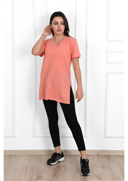 Kadın V Yaka Yırtmaçlı T-Shirt 8783-22 indirimleri