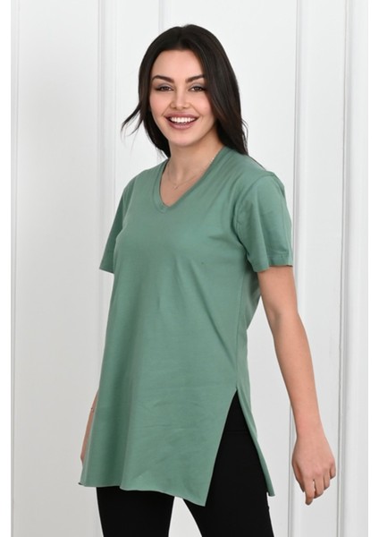 Kadın V Yaka Yırtmaçlı T-Shirt 8783-22 modelleri