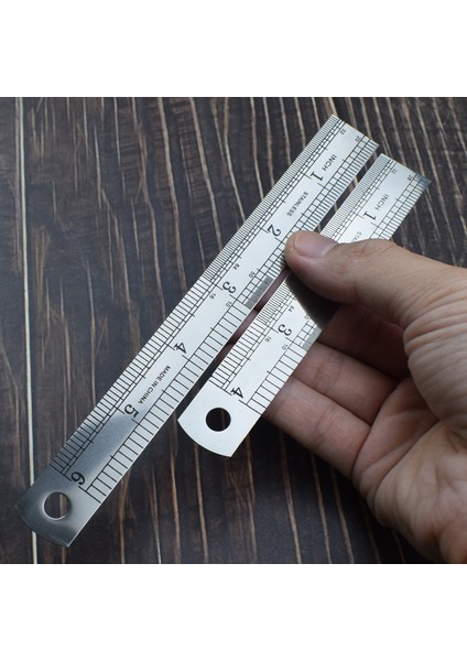 10CM 4 Inç Tarzı Metal Çizgi Cetveli 10 cm Paslanmaz Çelik Çift Taraflı Düz Kenar Ölçüm Aracı Ofis Okul Kırtasiye (Yurt Dışından) fırsatları