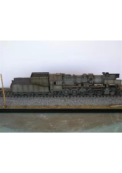 Hobbyboss 82901 1/72 Alman Savaş Lokomotifi Br-52 Demonte Plastik Maketi