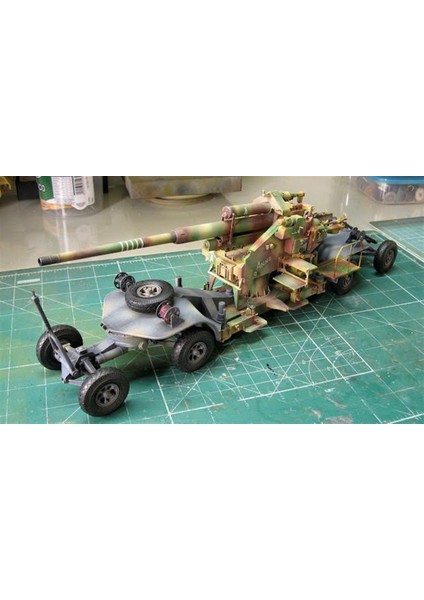 Hobbyboss 84545 1/35 Alman 12.8cm Flak 40 Uçaksavar Topu Demonte Plastik Maketi