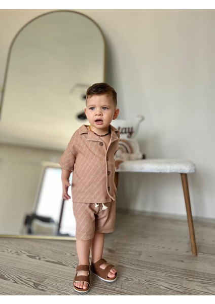 Müslin Baklava Desen Düğmeli Şortlu Erkek 2 Li Takım - Kahverengi fırsatları