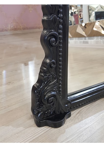 Matmazel Black Model Siyah Renk Dekoratif Ayaklı Boy Aynası