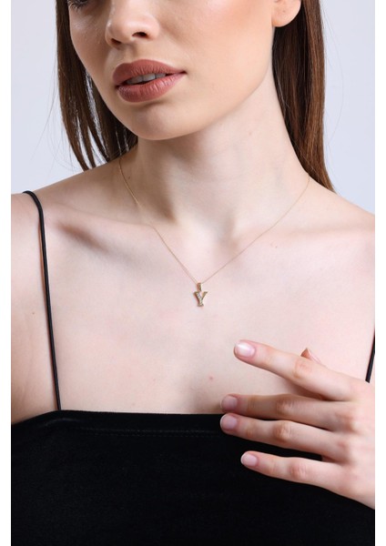 Altın Taşlı Y Harfi Kolye