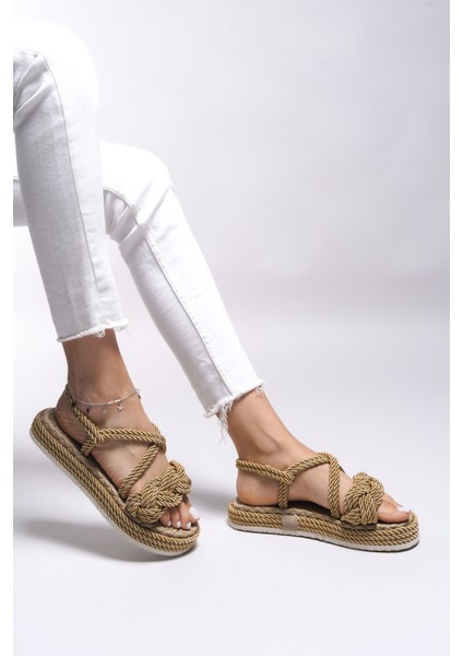 Kadın Jessinalyn Sandalet 0012104 Keten Malzemeden Şık ve Rahat Tasarım fırsatları