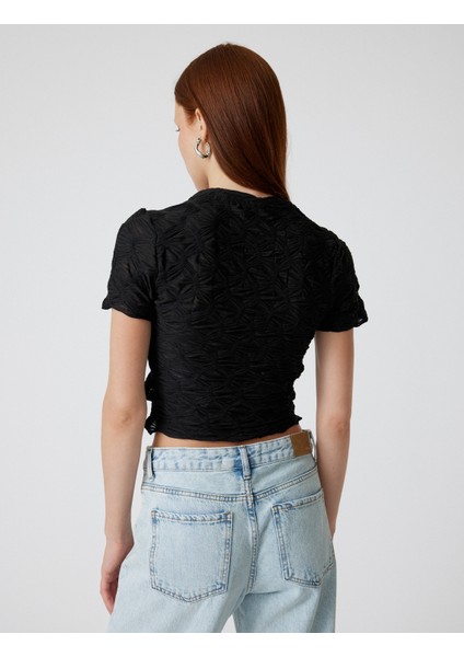 Dokulu Crop Tişört Asimetrik Kısa Kollu Yuvarlak Yaka Slim Fit fırsatları