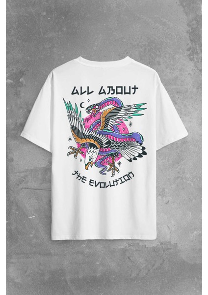 All About The Evolution Eagle And Snake Kartal ve Yılan Baskılı Oversize Beyaz T-Shirt