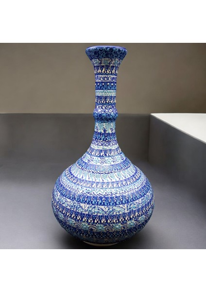 Otantik Desenli El Yapımı Detay Işlemeli Lüks Vazo