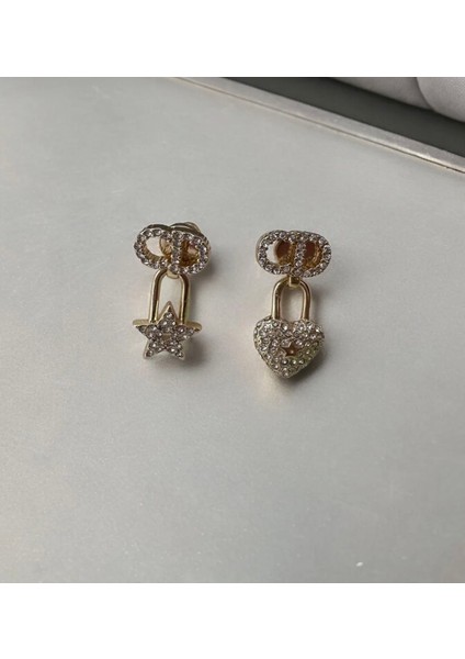 Marka Muadili Gold Taşlı Kalp ve Yıldız Sallantılı Küpe