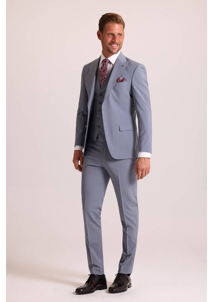 Erkek Gri Slim Fit Sivri Yaka Yelekli Takım Elbise