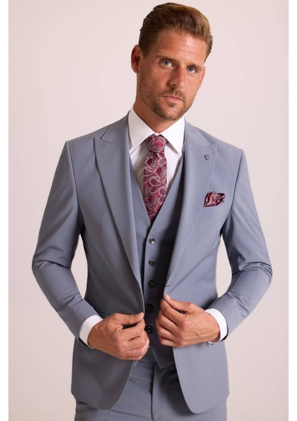 Erkek Gri Slim Fit Sivri Yaka Yelekli Takım Elbise
