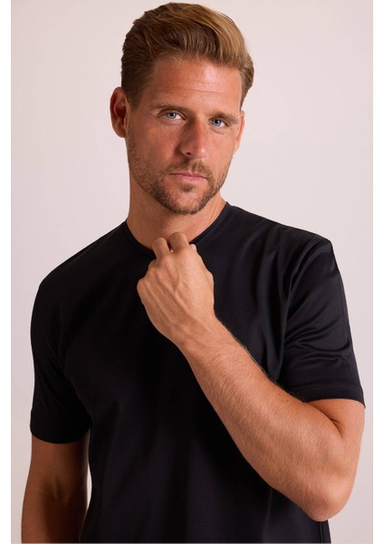 Erkek Siyah Regular Fit Merserize Pamuk T-Shirt fiyatları