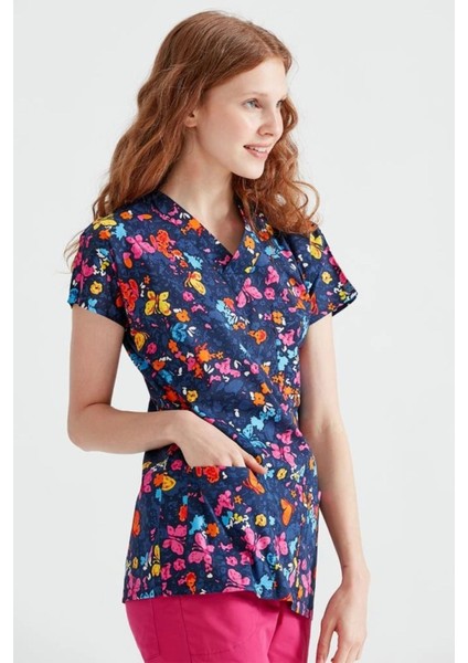 V Yaka Cerrahi Forma Lacivert Kelebek Deseniyle 7 Beden Seçeneği Sunuyor fiyatları