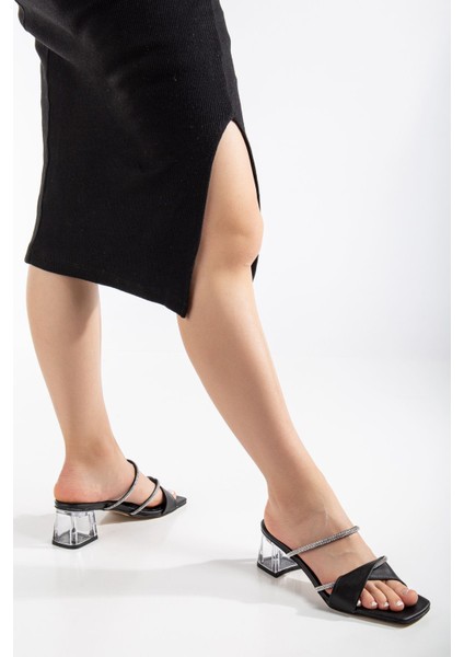 Matty Siyah Taşlı Cilt Alçak Topuklu Ayakkabı fırsatları