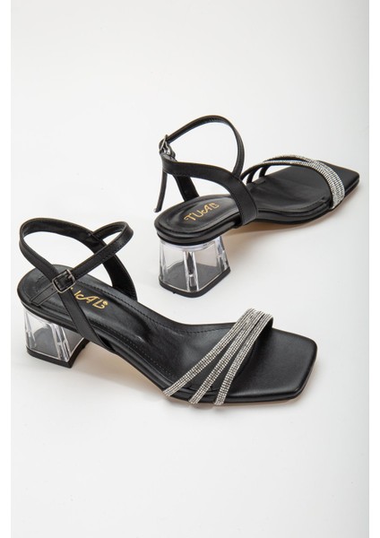 Gerdh Siyah Taşlı Cilt Alçak Topuklu Ayakkabı fiyatları