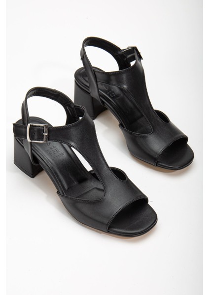 Charly Siyah Cilt Küt Burun Topuklu Kadın Ayakkabı
