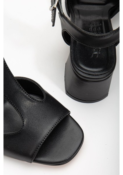 Charly Siyah Cilt Küt Burun Topuklu Kadın Ayakkabı modelleri