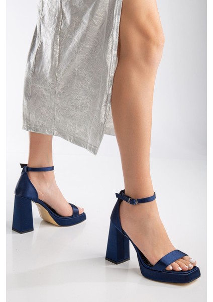 Matilda Lacivert Saten Platformlu Açık Burunlu Kalın Topuklu Ayakkabı fırsatları