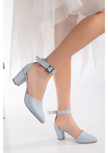 Lottis Bebe Mavisi Cilt Detaylı Topuklu Kadın Ayakkabı