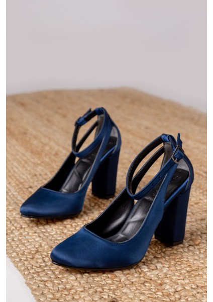 Lillian Topuklu Lacivert Saten Topuklu Kadın Ayakkabı modelleri