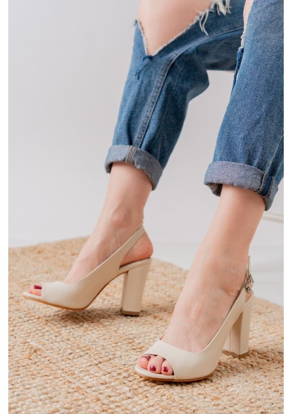 Meira Krem Cilt Detaylı Yüksek Topuklu Kadın Ayakkabı