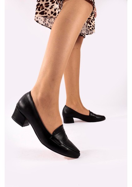 Luna Topuklu Siyah Cilt Ayakkabı