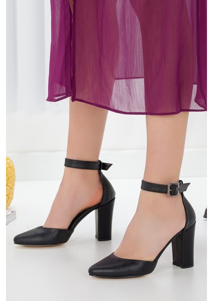 Lole Siyah Cilt Topuklu Ayakkabı