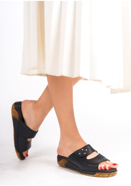 Kadın Deri Siyah Ortopedik Taban Terlik