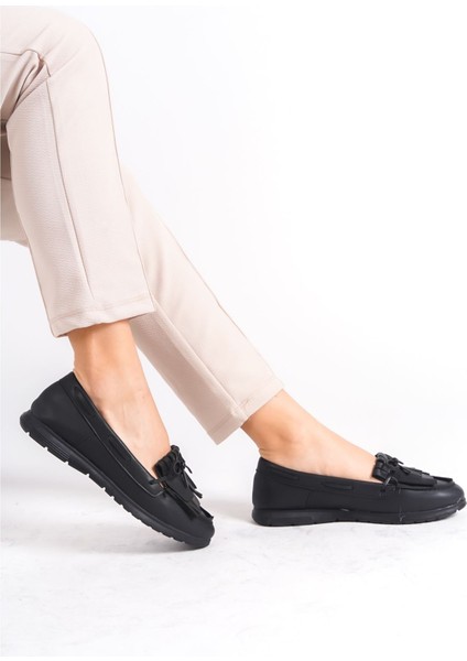 Werway Siyah Fiyonklu Püsküllü Kadın Babet