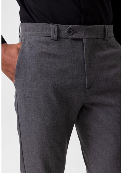 Gri Erkek Slim Fit Düz Aksesuarlı Kumaş Pantolon fırsatları