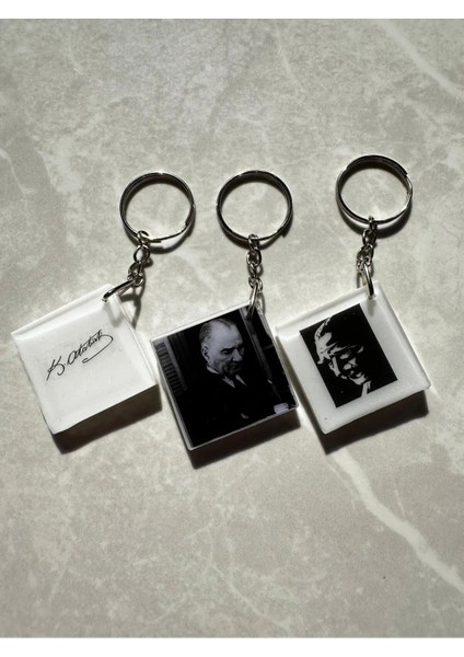 3 Adet Atatürk Anahtarlık Imza Fotoğraf Karakalem Baskılı Epoksi Hediyelik Anahtarlık