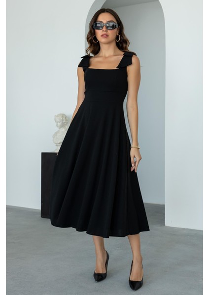 Kadın Krep Kumaş Kare Yaka Omuzda Fiyonk Detaylı Midi Boy Elbise