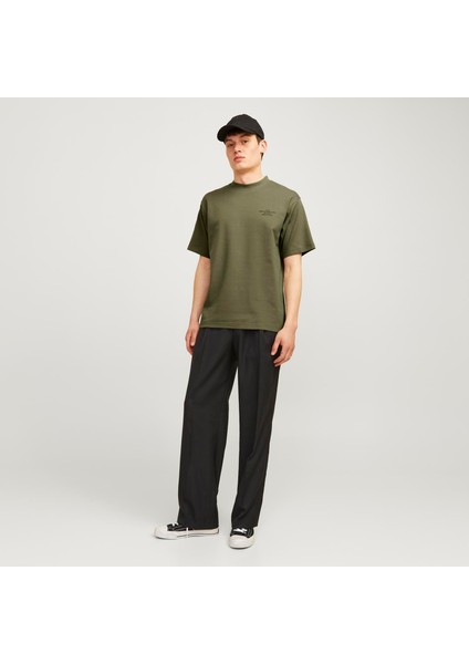 Erkek Gögüs Baskili Tisört - Blachad