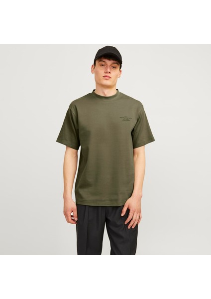 Erkek Gögüs Baskili Tisört - Blachad fiyatları