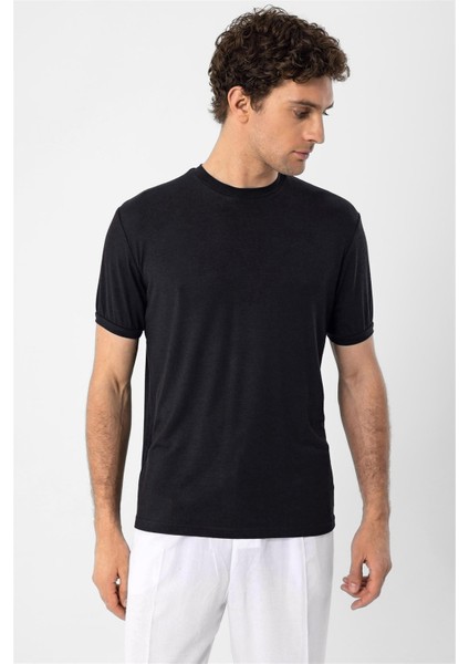 Siyah Bisiklet Yaka Erkek T-Shirt modelleri